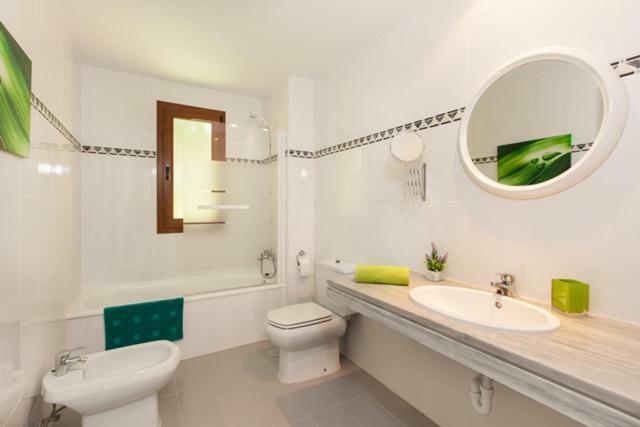 Appartement Lumineux 6P Sur Golf De La Duquesa Costa Del Sol مانيلفا المظهر الخارجي الصورة